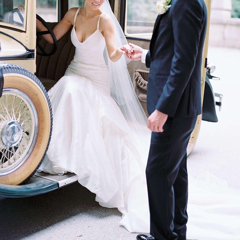 Carol Hannah Wedding Dress - Picture 6 of 13